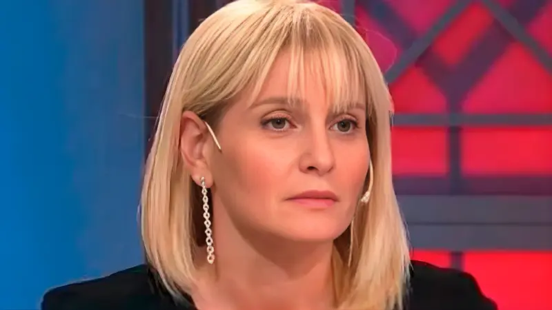 romina manguel tres